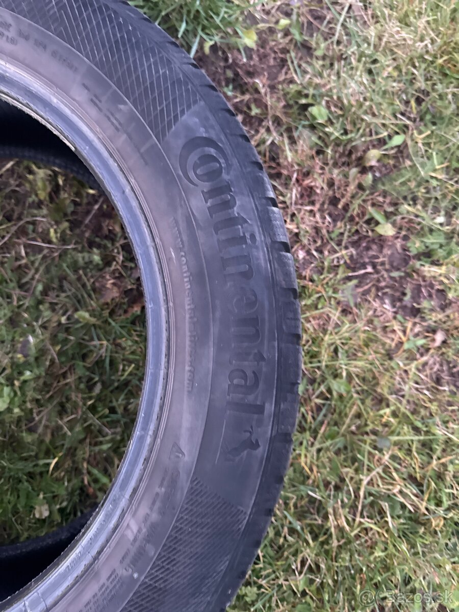 Predám zimne pneumatiky 235/55R17 Continental - 3