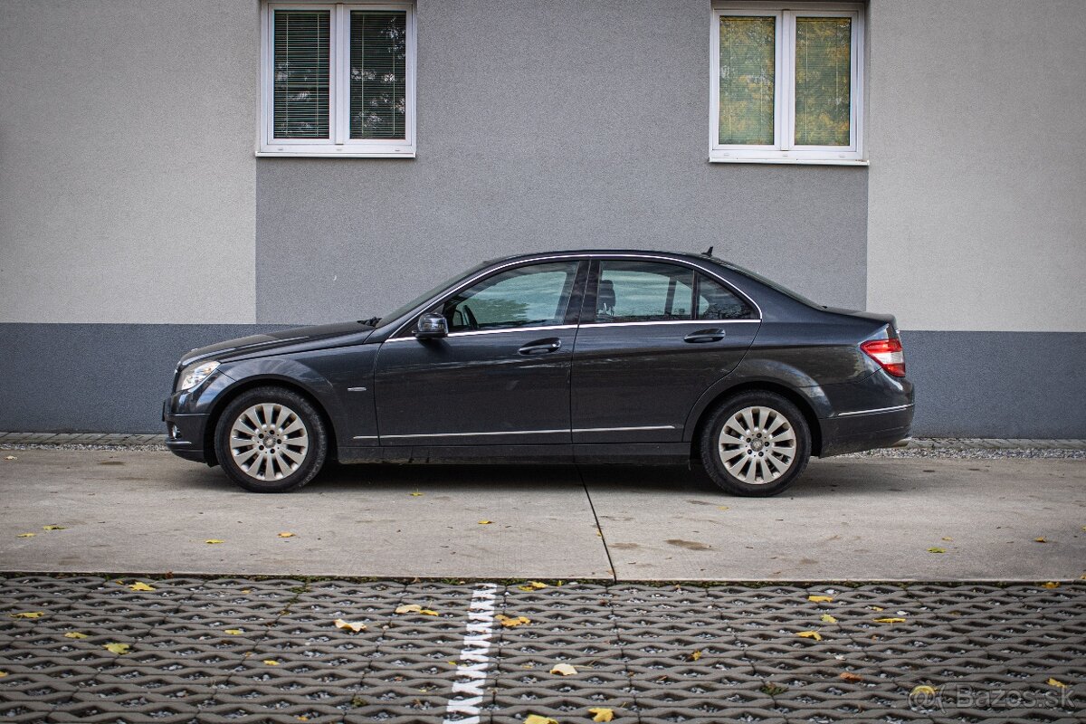 Mercedes C 220 CDI Automat, bez hrdze, pôvodný lak - 3