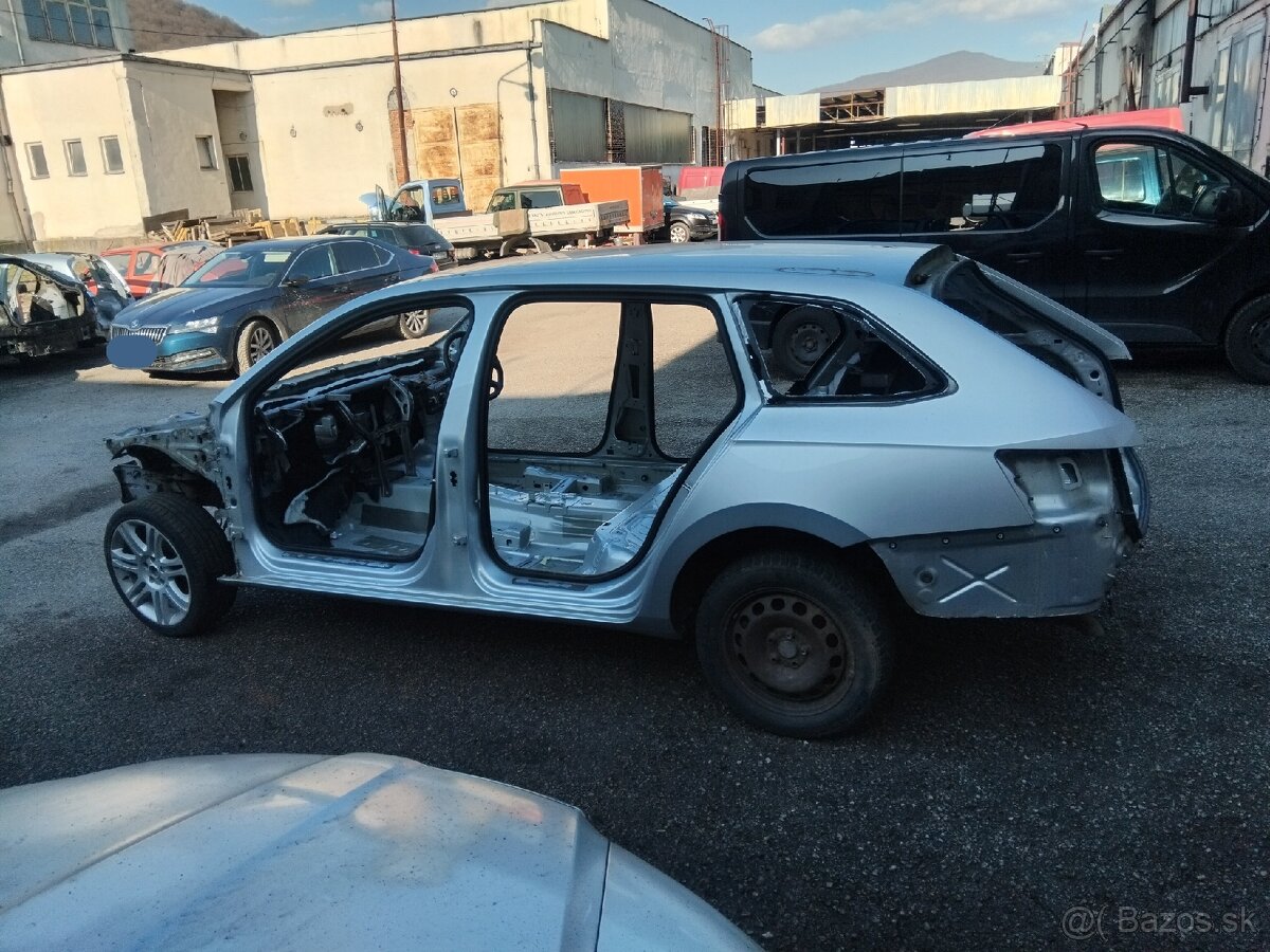 karoséria Škoda Superb 3 combi - 3