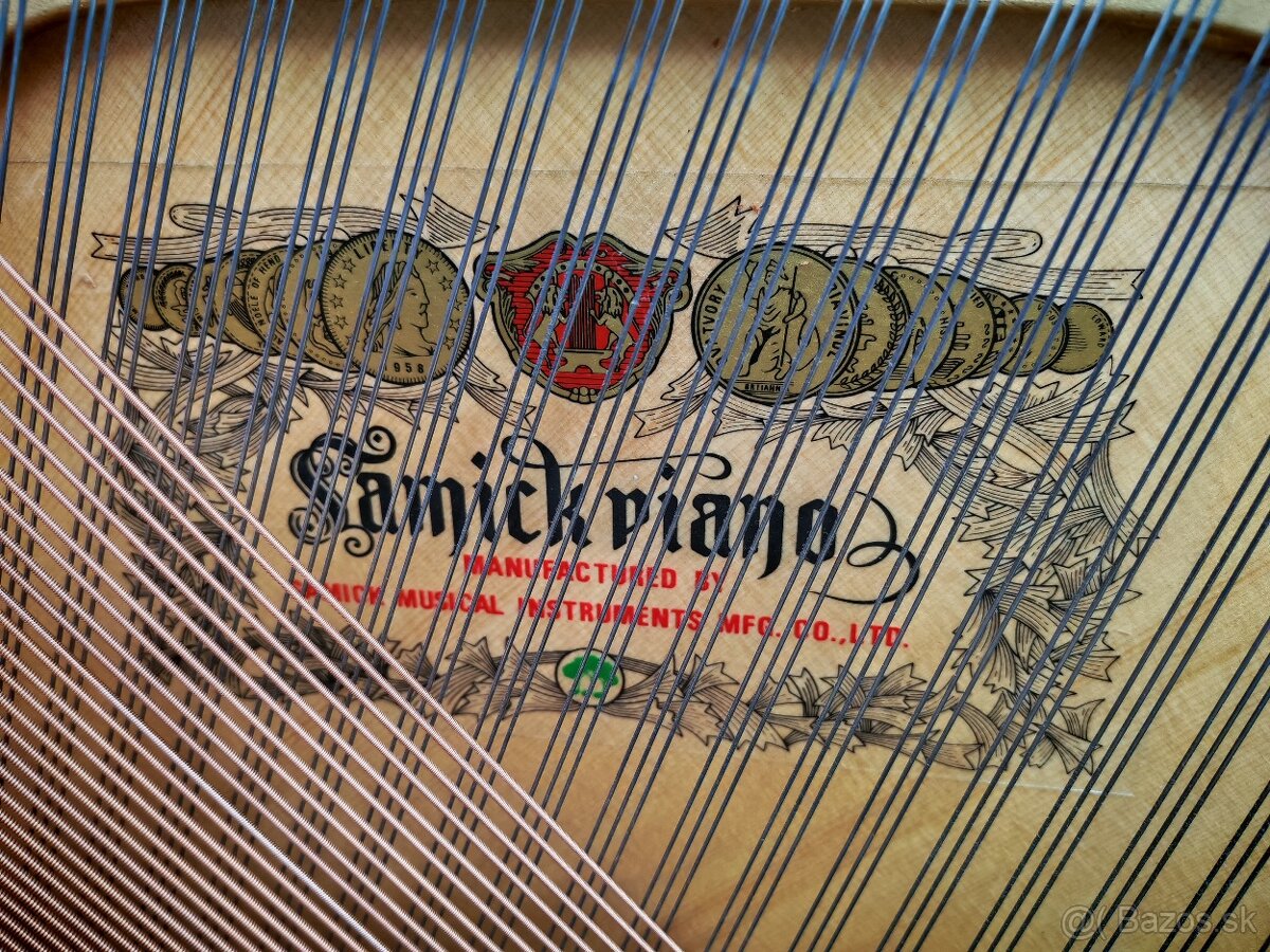 Samick moderné piano dovoz celá SR - 3