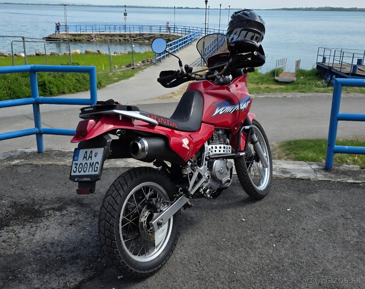 Honda NX650 Dominator