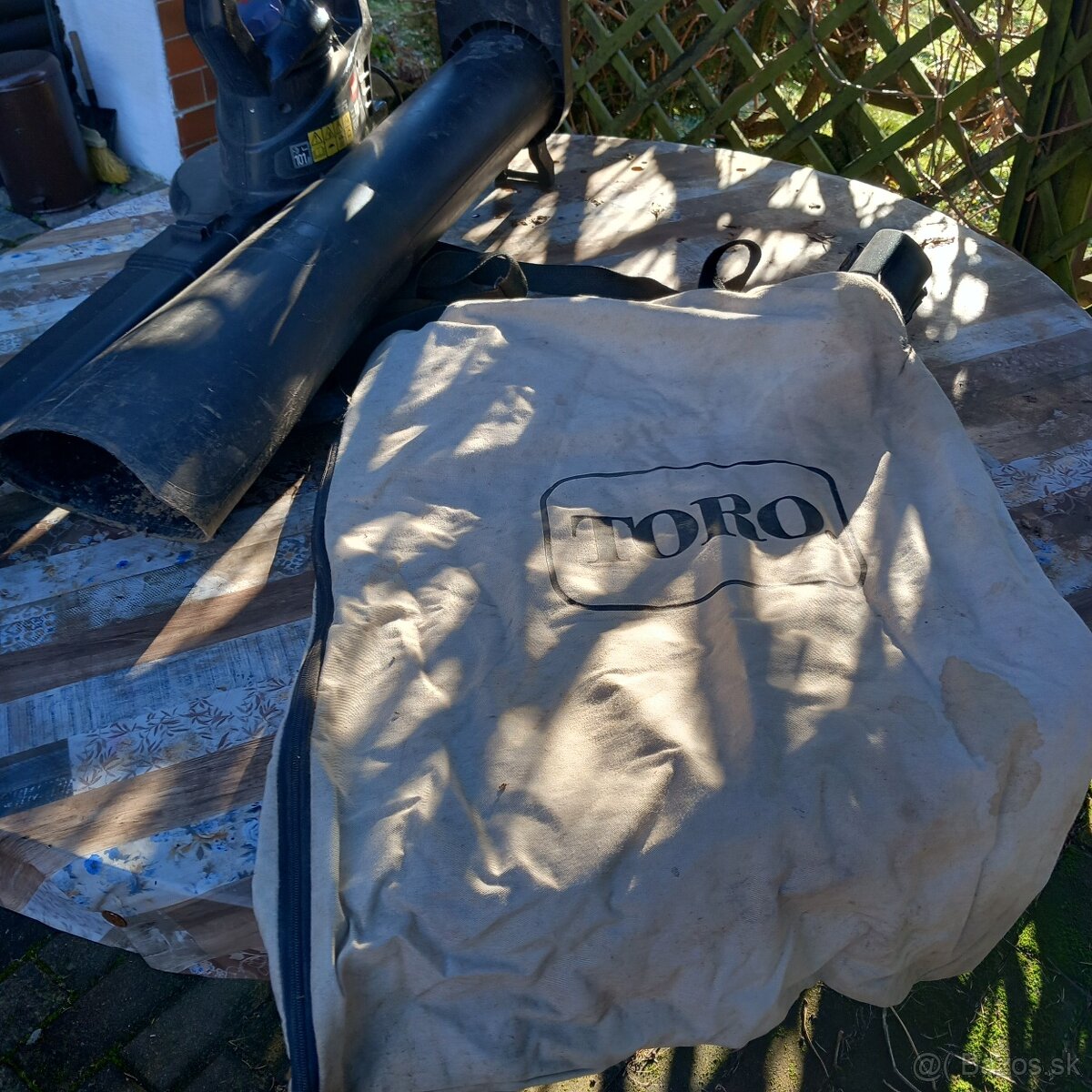 Fukár na listie TORO - 3