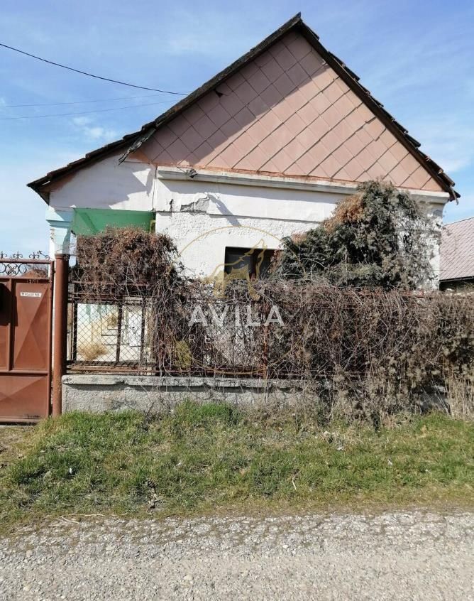 NA PREDAJ: starší 4izbový rodinný dom s pozemkom 655m2 - Jel - 3