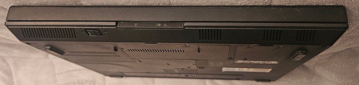 Predám notebook Lenovo Thinkpad SL500 - 3