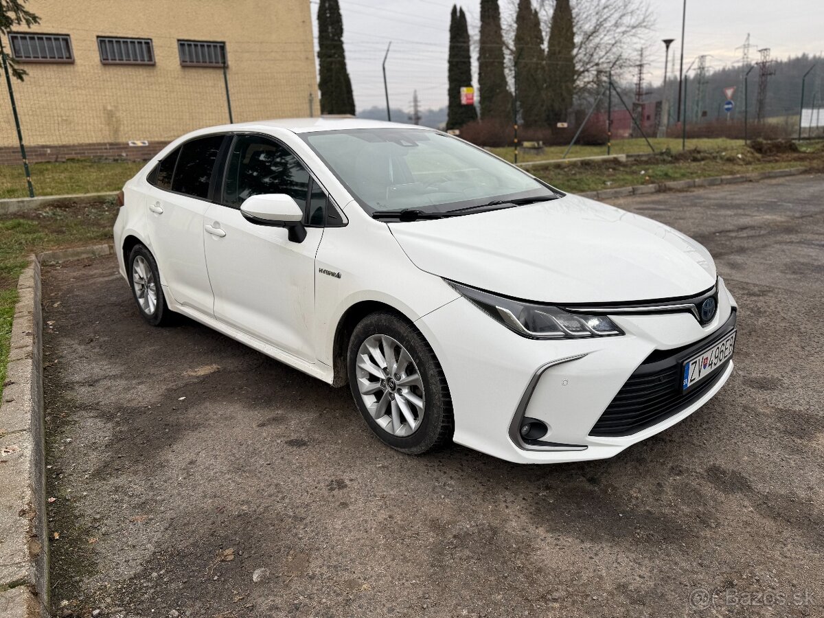 Toyota Corolla 1.8 Hybrid 1.majiteľ - 3