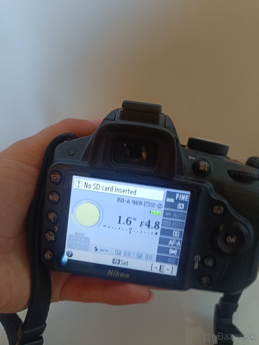 Nikon D3200 + 18-55 mm + 2 batérie, veľmi dobrý stav - 3