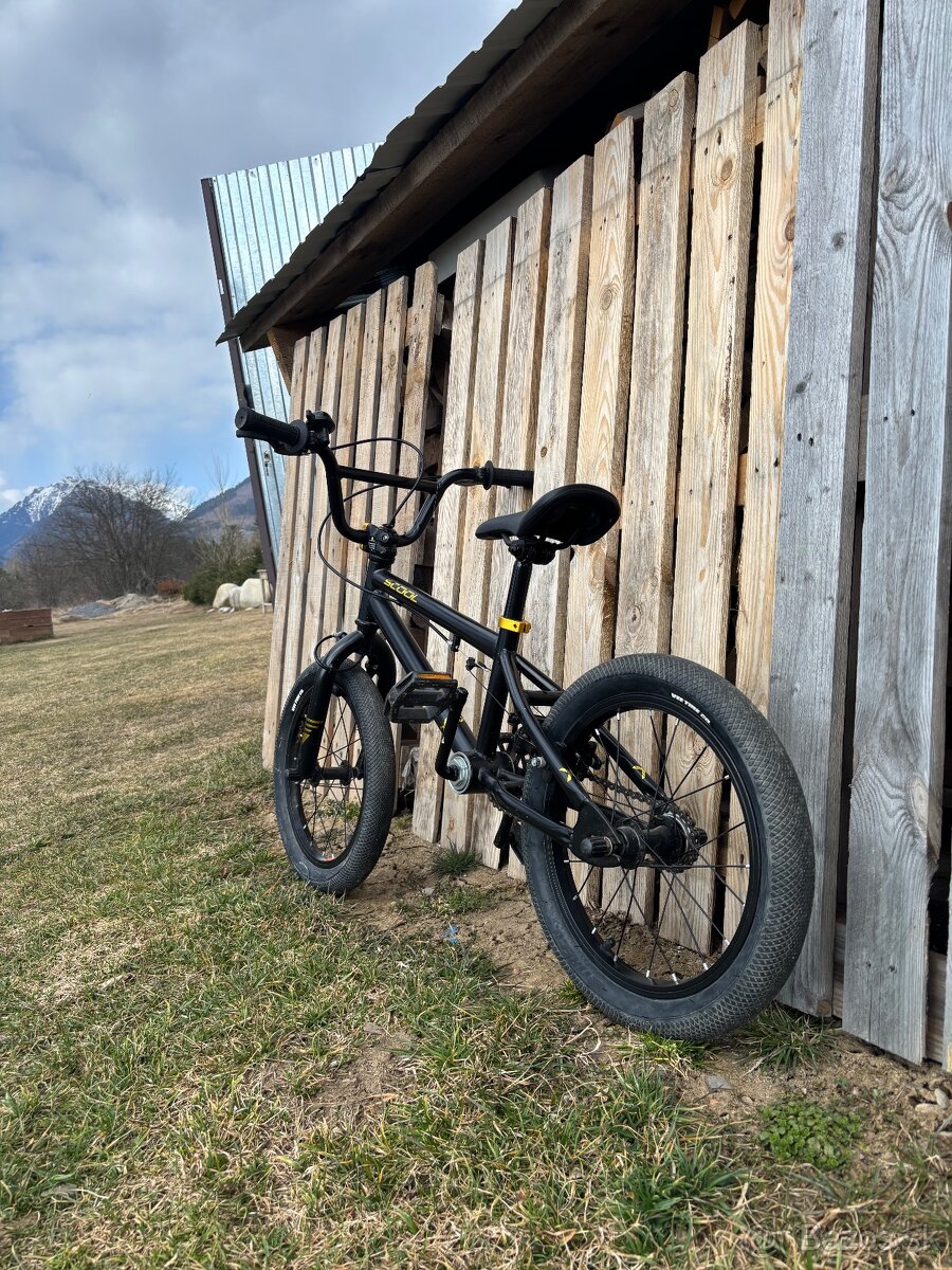 S’COOL XtriX mini čierno-zlatý 16″, detský - 3