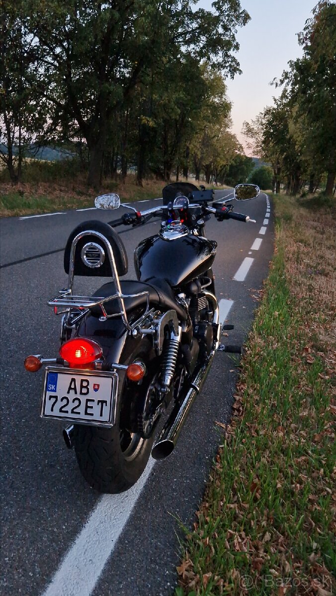 Triumph Speedmaster 865 EFI - 3