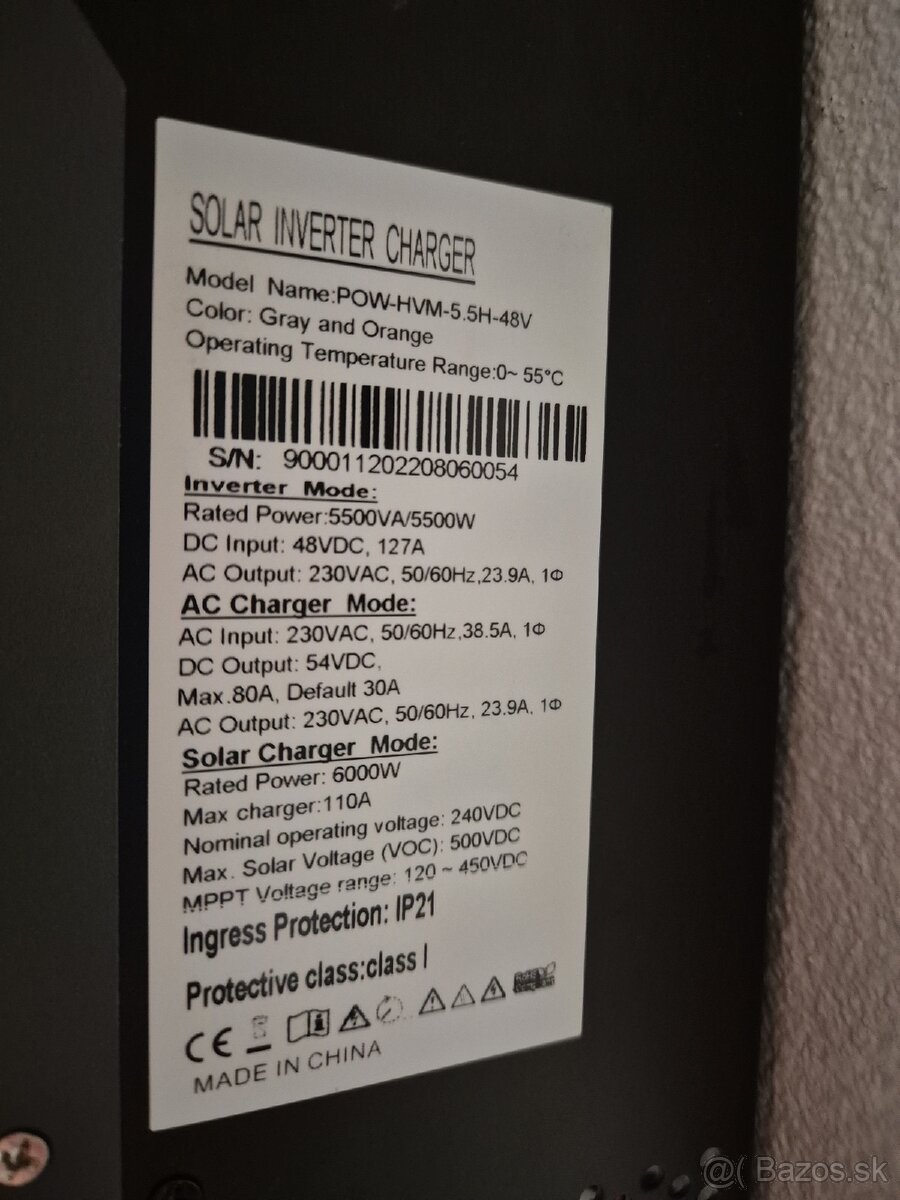 Predám hybridný solárny menič PowMr - 3