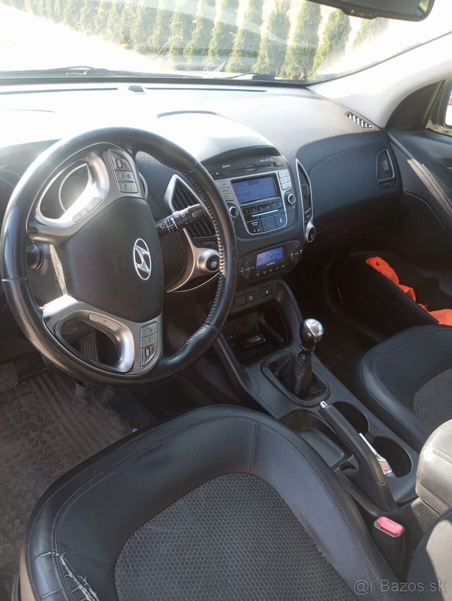 Predám Hyundai ix35,1.7 CRDi, nová EK,TK - 3