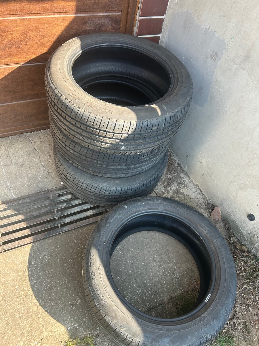 Predam gumy R19 235/55 - 3