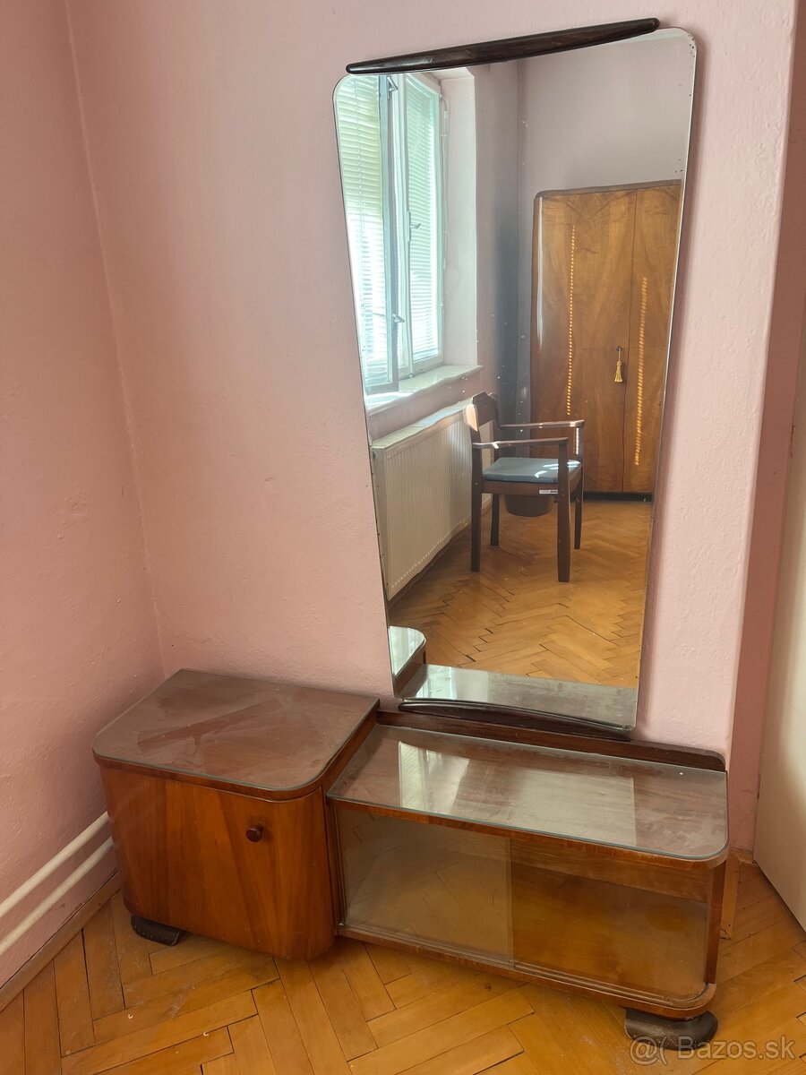 Starožitne nabytok - 3