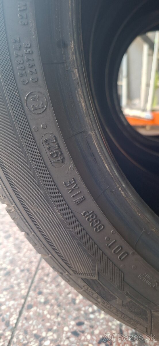 Barum Bravuris 5 235/45 R17 XL - 3