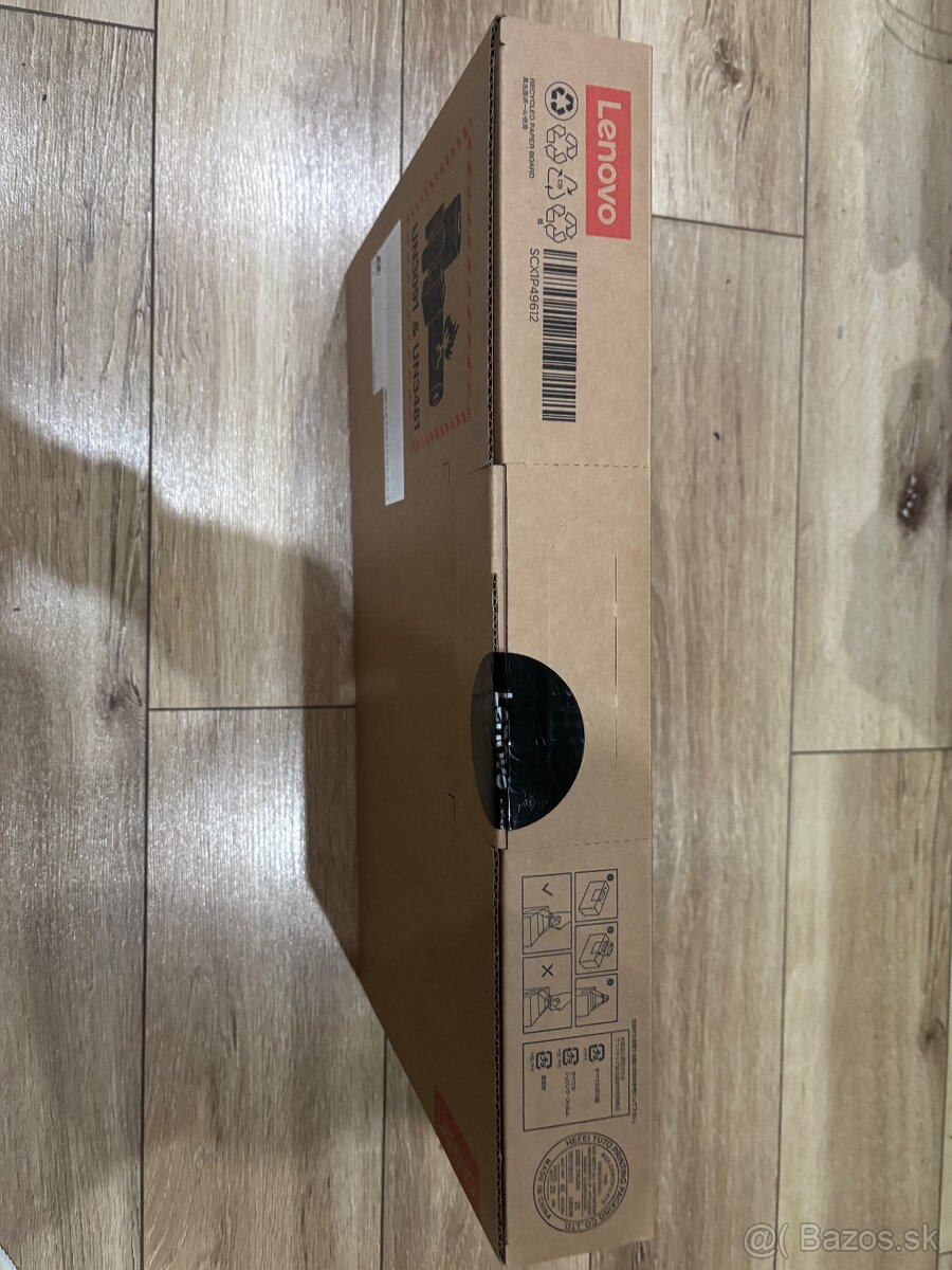 Zabalený notebook Lenovo V15 2025 - 3