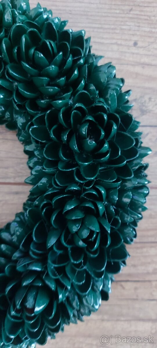 Predám veniec z pistáciových škrupín - 3