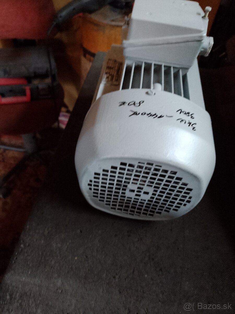 Predam elektromotory na 380-400V. - 3