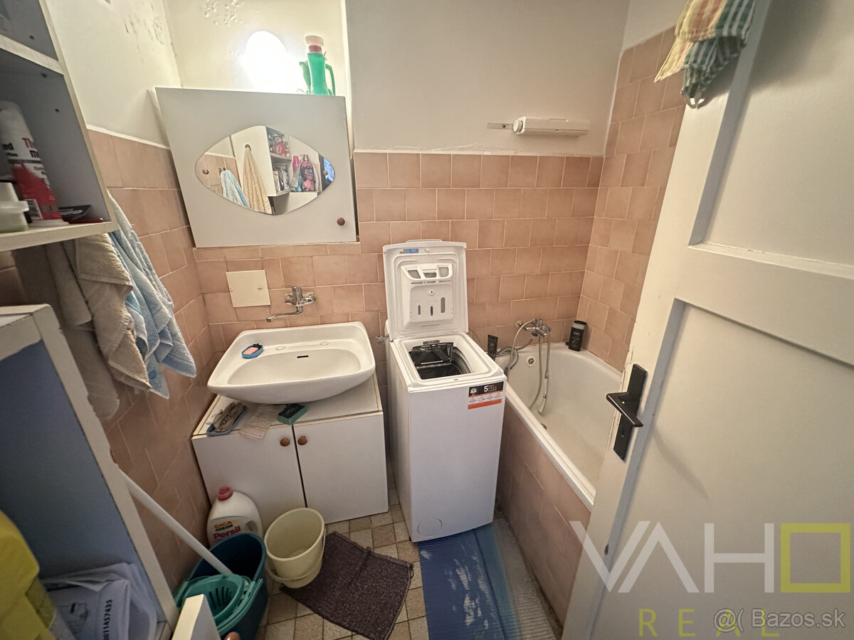 EXKLUZÍVNE Na predaj 2.izb. byt , výmera až 64,54m2, pôvo - 3