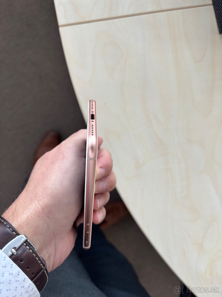 Iphone 8, 64 GB v super stave - 3
