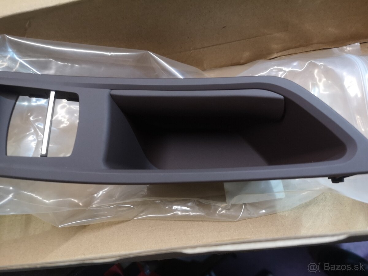 BMW f10 madlo lavých predných dverí - 3