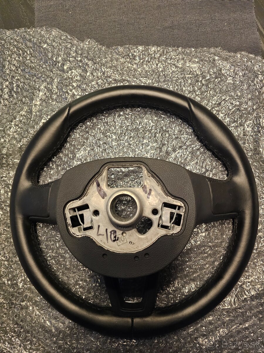 Volant Octavia 3 FL - 3