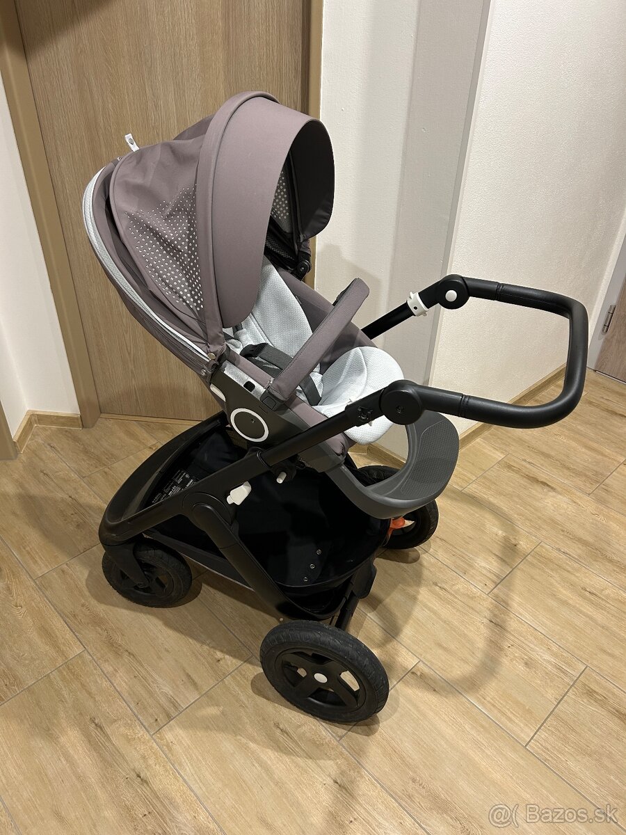Kočík Stokke Trailz - 3