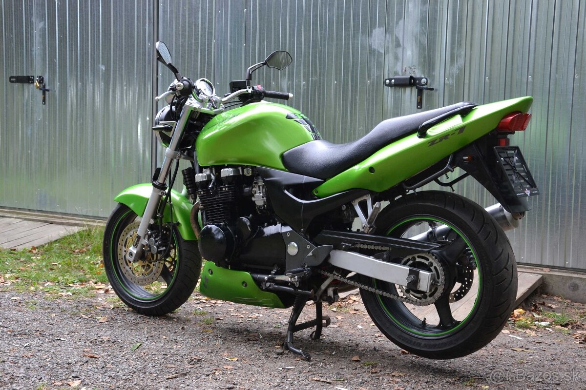 Kawasaki ZR-7 - 3