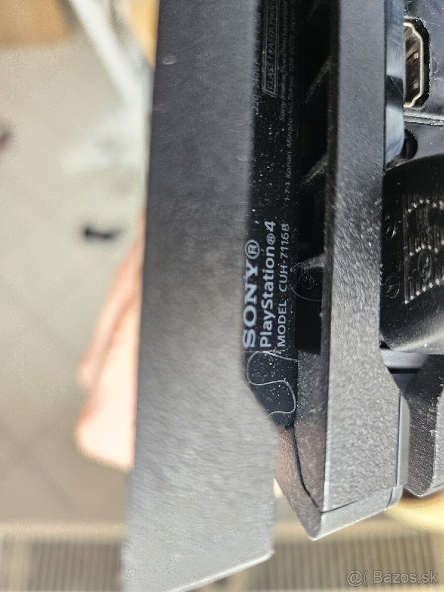 Playstation 4 Pro 1TB + ovladac + kable - 3
