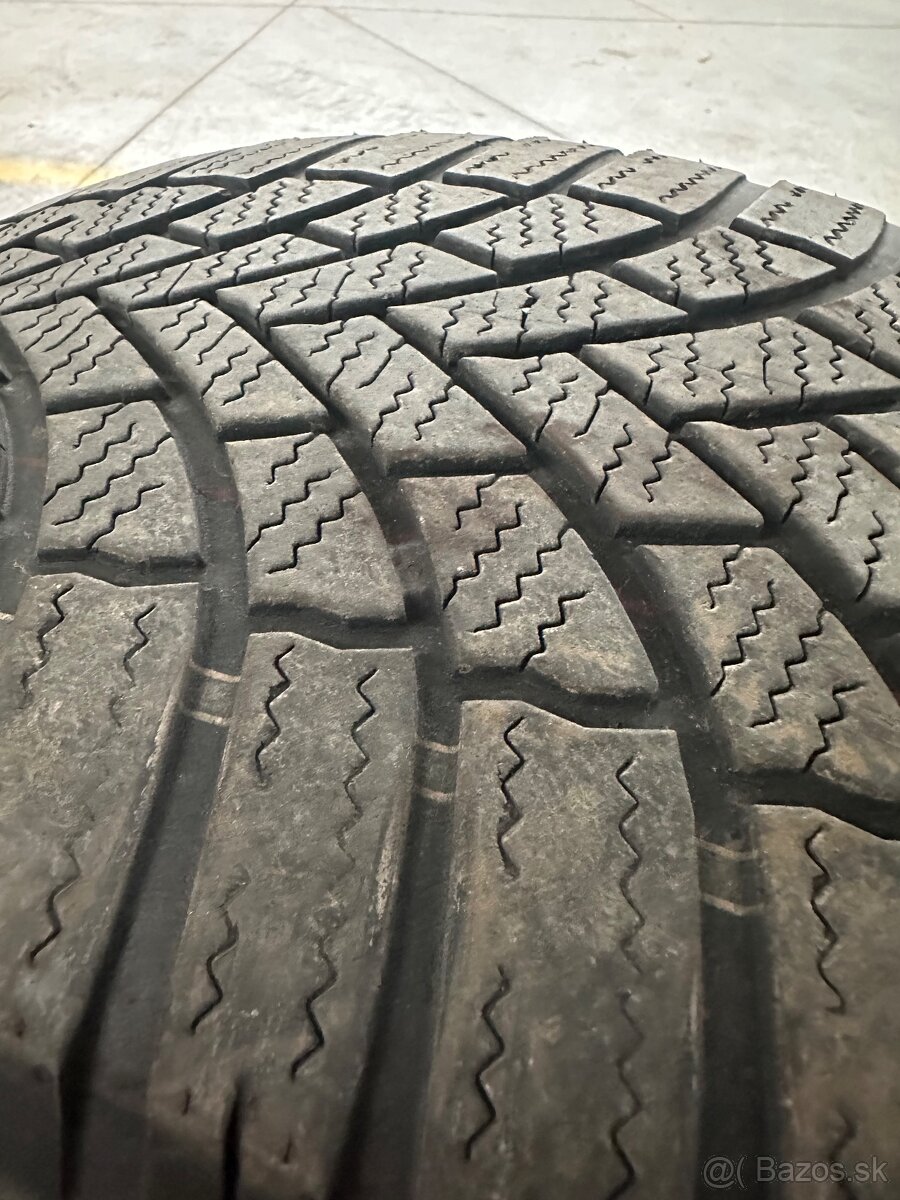 235/55 R19Bridgestone Blizak - 3