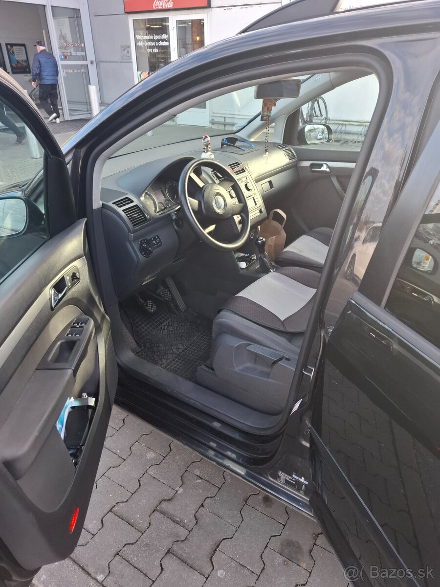 Touran 2004 - 3