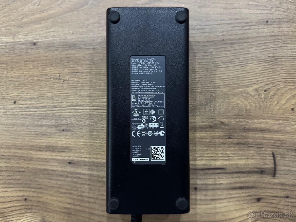 Originál elektrický adaptér na Xbox 360E - 3