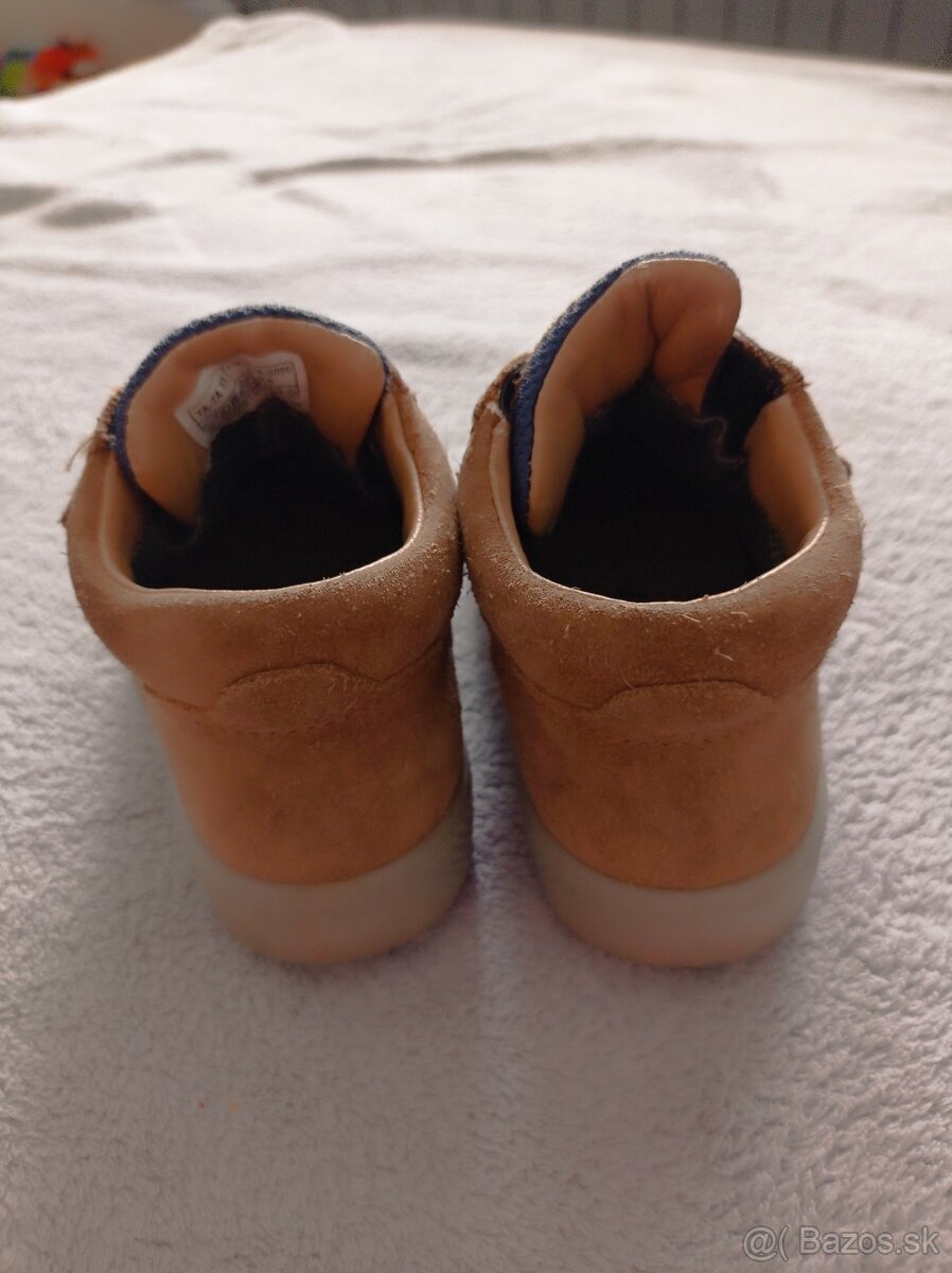 Jesenné vyššie topanky č.22 - 3