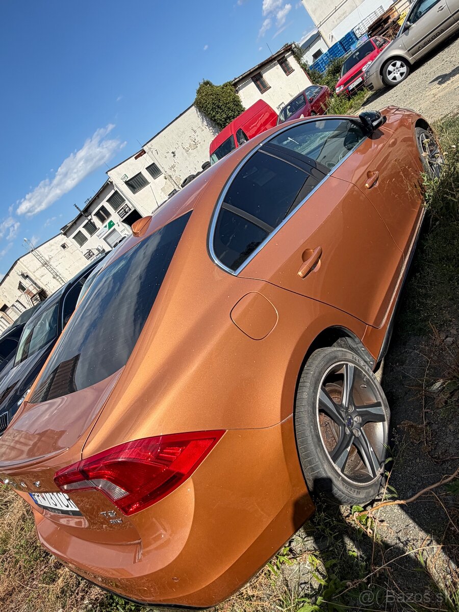Volvo S60 T60 AWD - 3