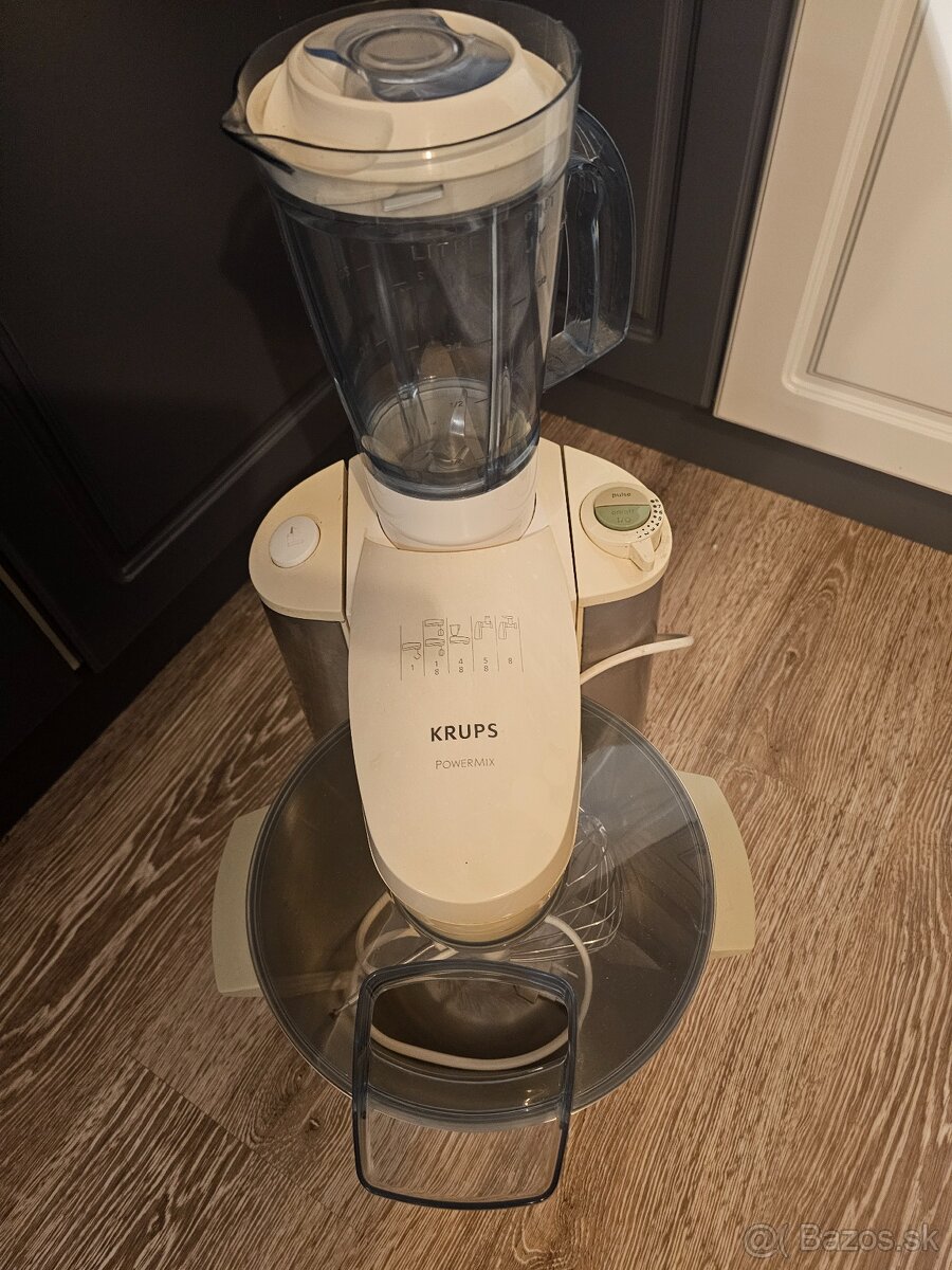 Multifunkčny robot KRUPS - 3