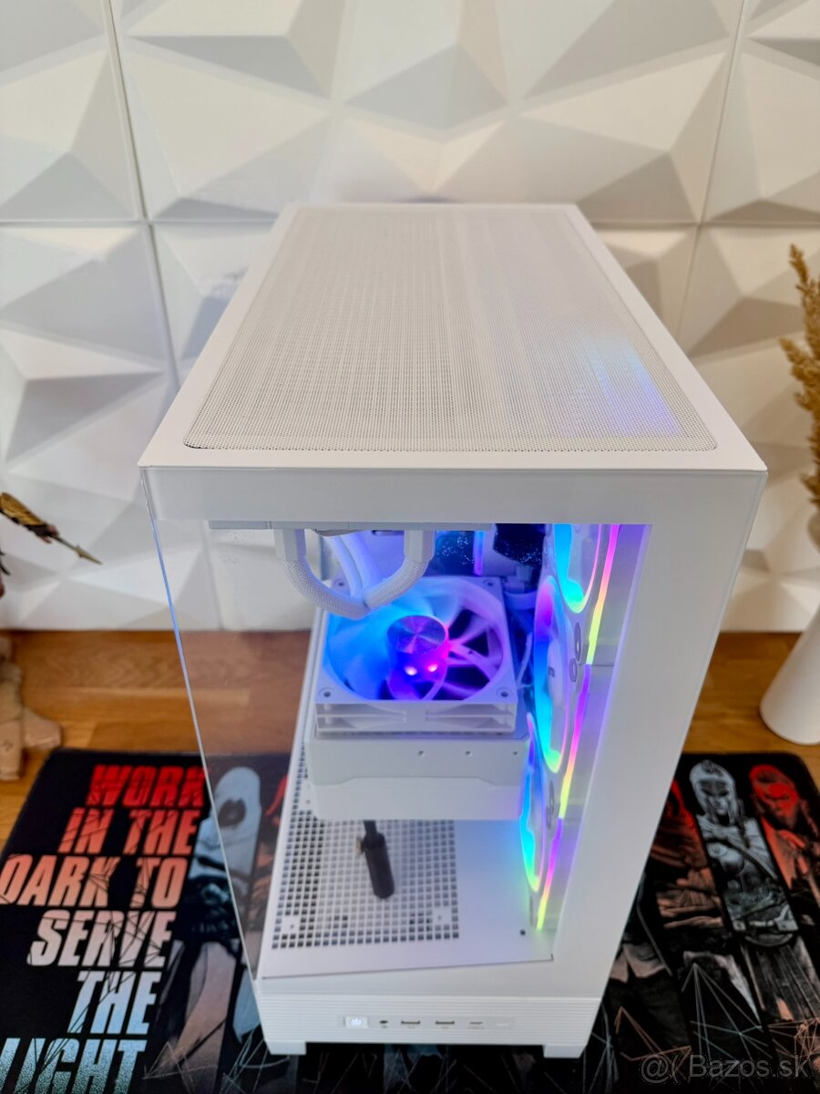 Ryzen 7 9800x3D, RTX 5090 32GB, 64GB RAM DDR5, 2TB SSD M2 - 3