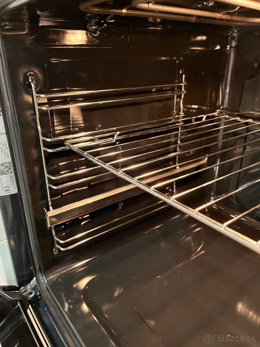 Vstavaná rúra Mora - 3