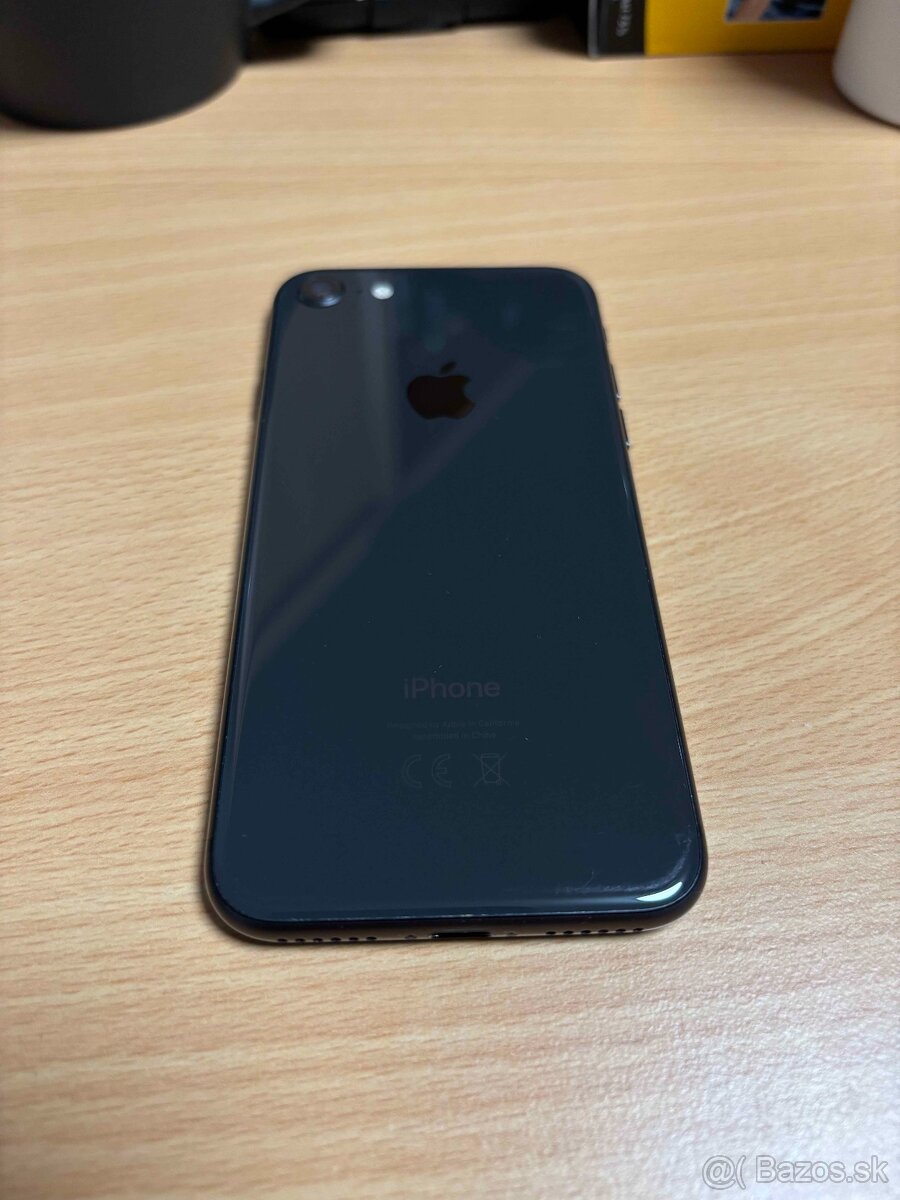 Apple iPhone 8 - 256GB - 88% kapacita batérie - 3