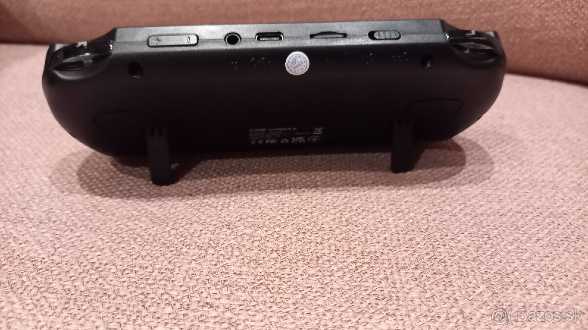 predám hraciu konzolu to ruky - 3