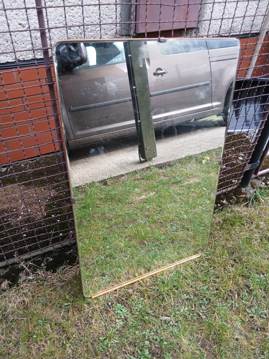 Predam stare zrkadlo - 3