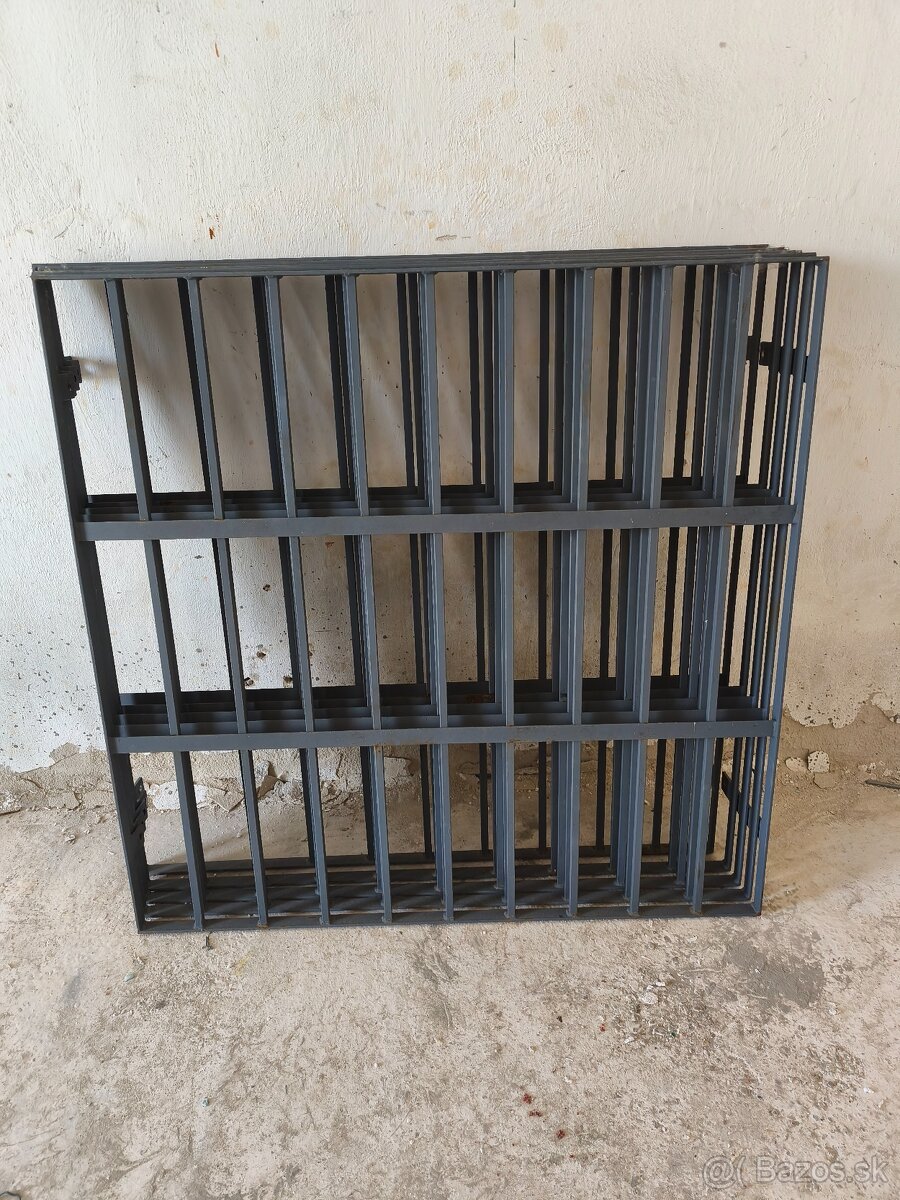 MREŽE NA OKNÁ - 3