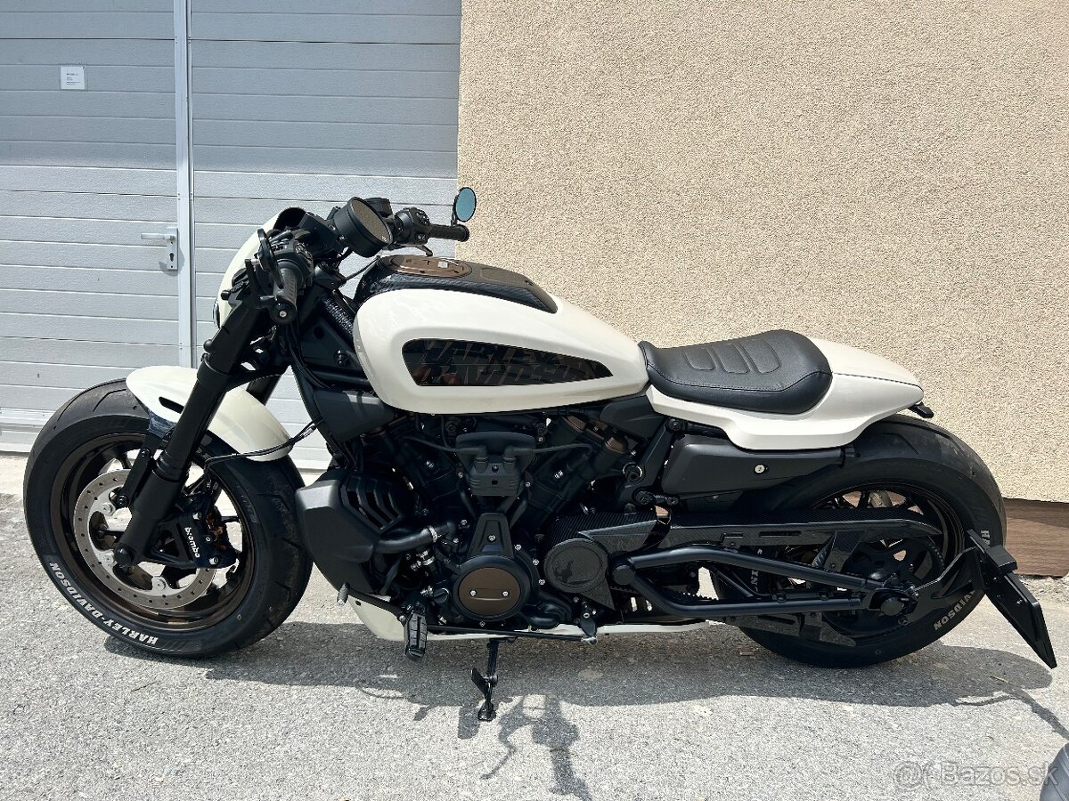 HARLEY DAVIDSON - 3