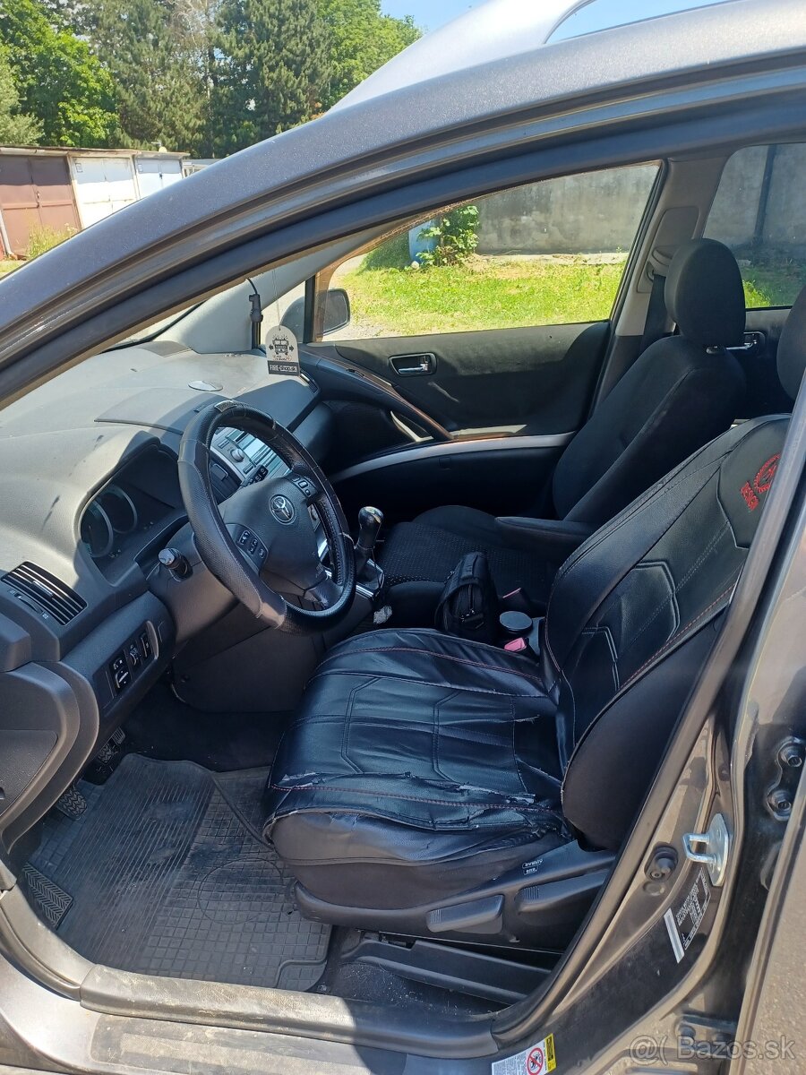 Corolla Verso 2,2D r.2009 - 3