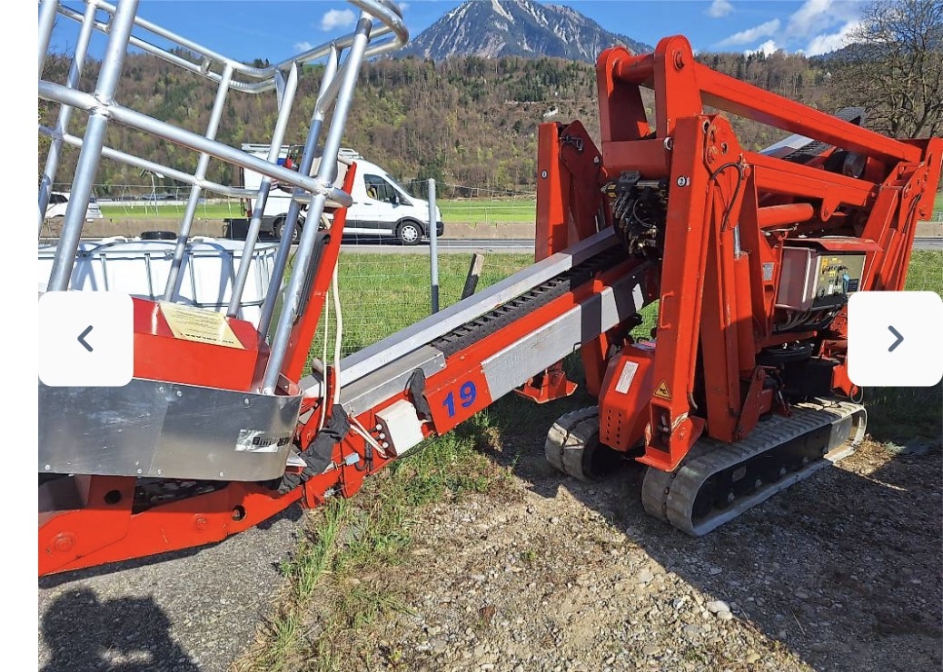 Pojazdna plošina 12m - 3