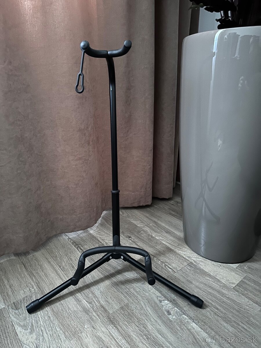 Klasicka gitara Yamaha s puzdrom - 3
