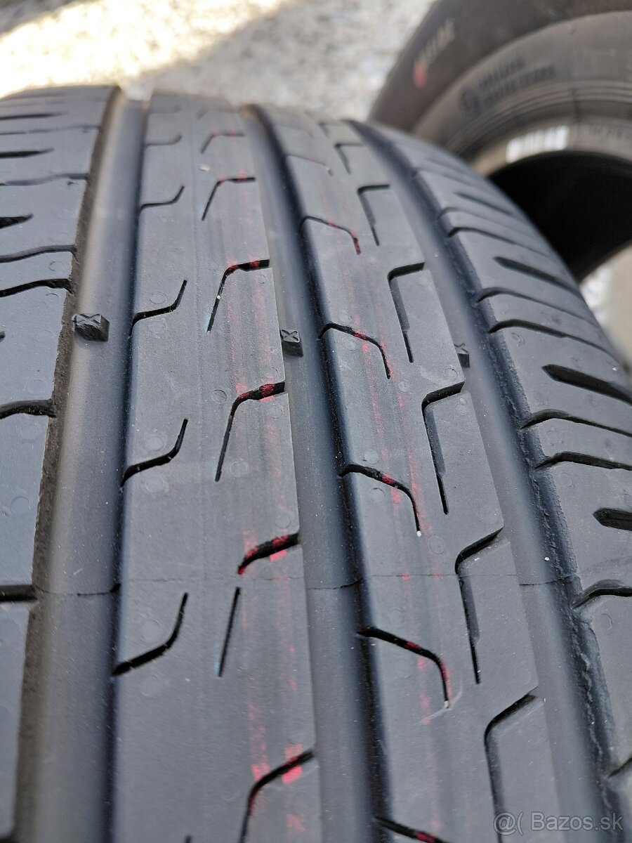 Penumatiky Continental 185/65/R15 88H letné - 3