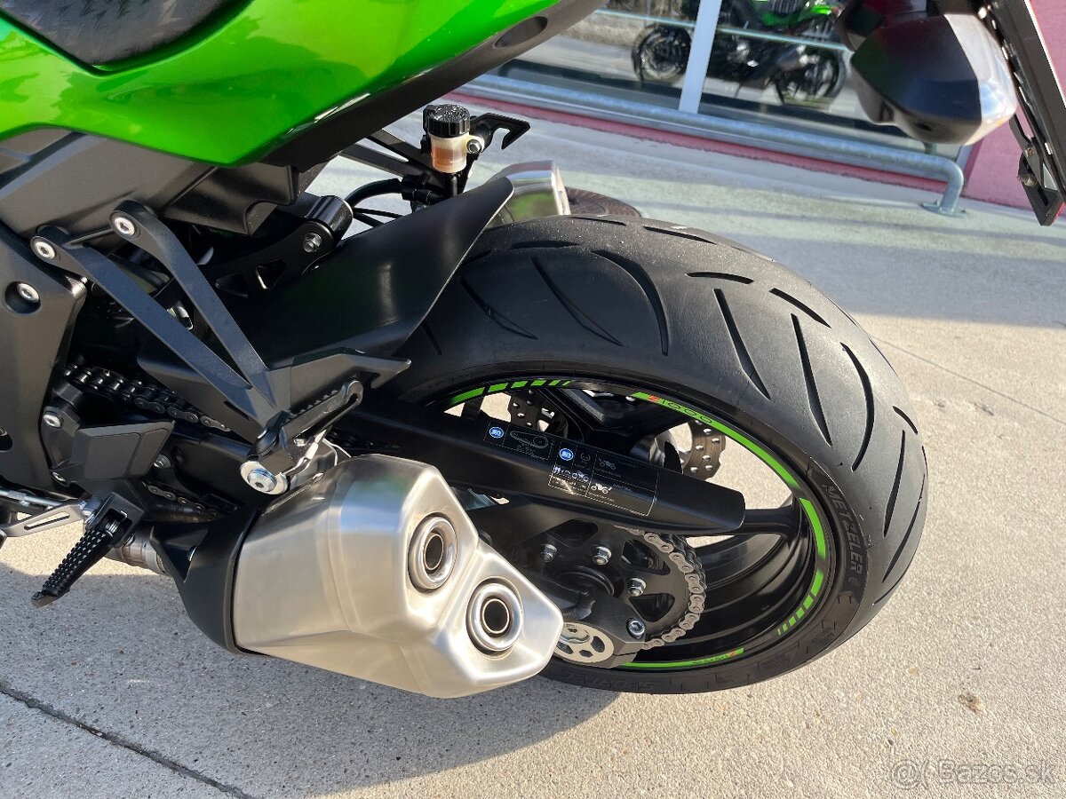 Kawasaki Z1000 - 3