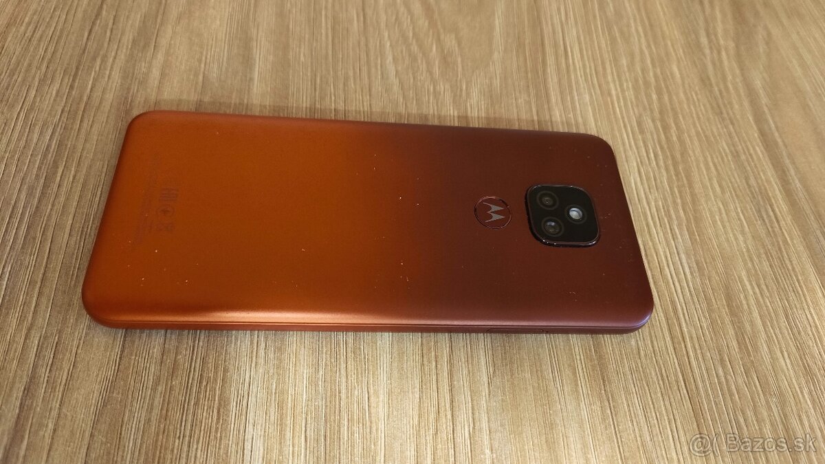 Motorola Moto E7 plus 64Gb/ 4Gb ram - 3