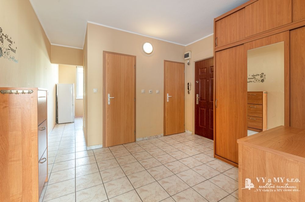 PB2988 2-izbový priestranný byt v centre mesta, Stred PB - 3