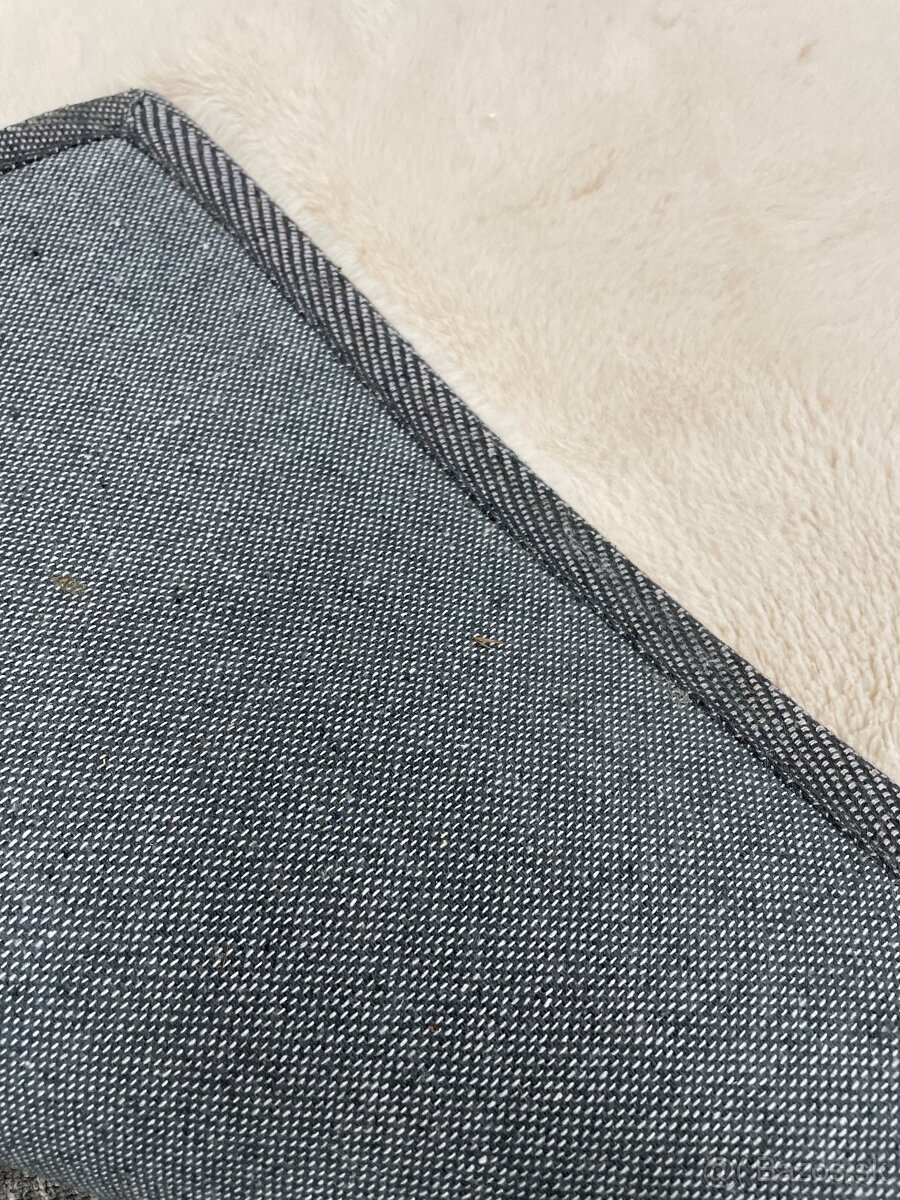 Koberec 1,4M X 2M smotanový - 3