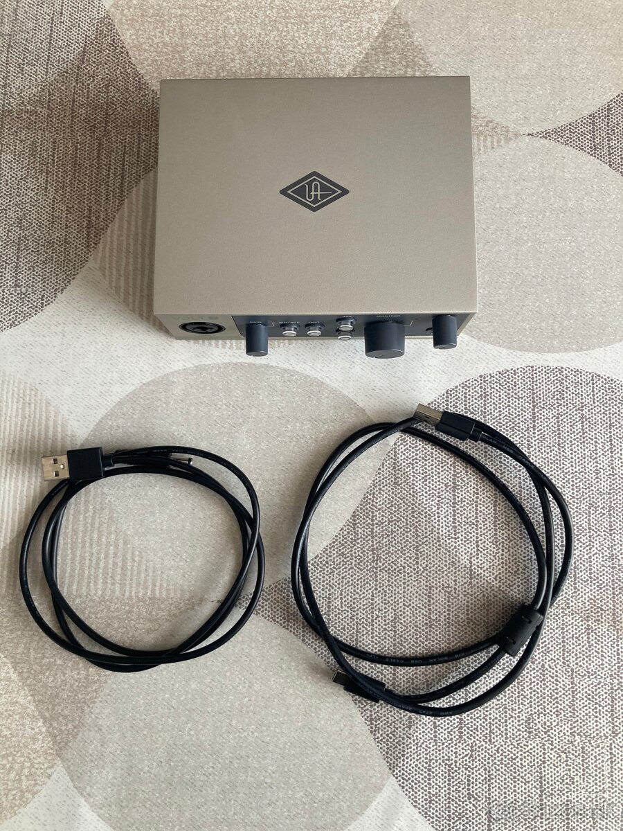 Universal Audio Volt 1 - 3