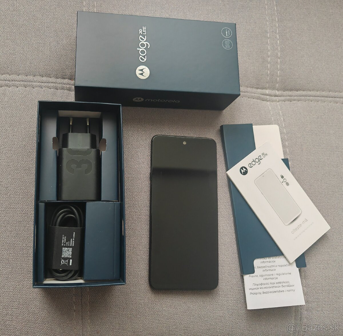 Motorola Edge 20 lite - ako nová - 3